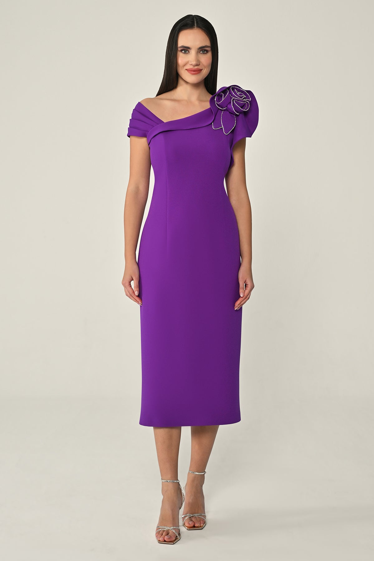 Plus Size - Crimson Allure Dress - Midi - Multi Color