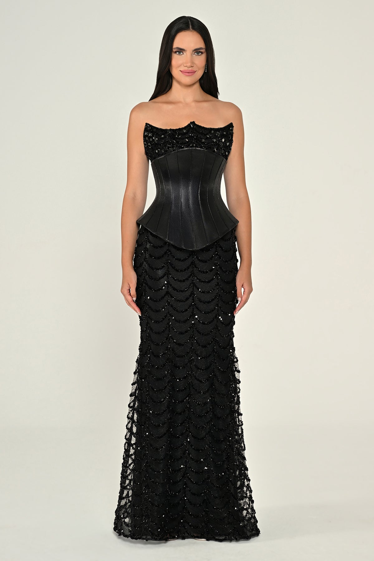Black / 36