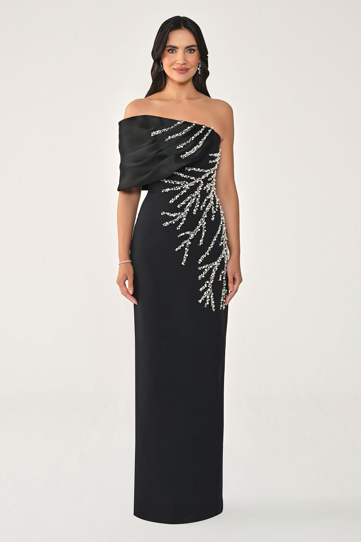 Evening Dresses Online UAE | Luxury Gowns & Formal Wear | MOU & YE MOU & YE Evening Dresses Online UAE | Luxury Gowns & Formal Wear | MOU & YE MOU & YE