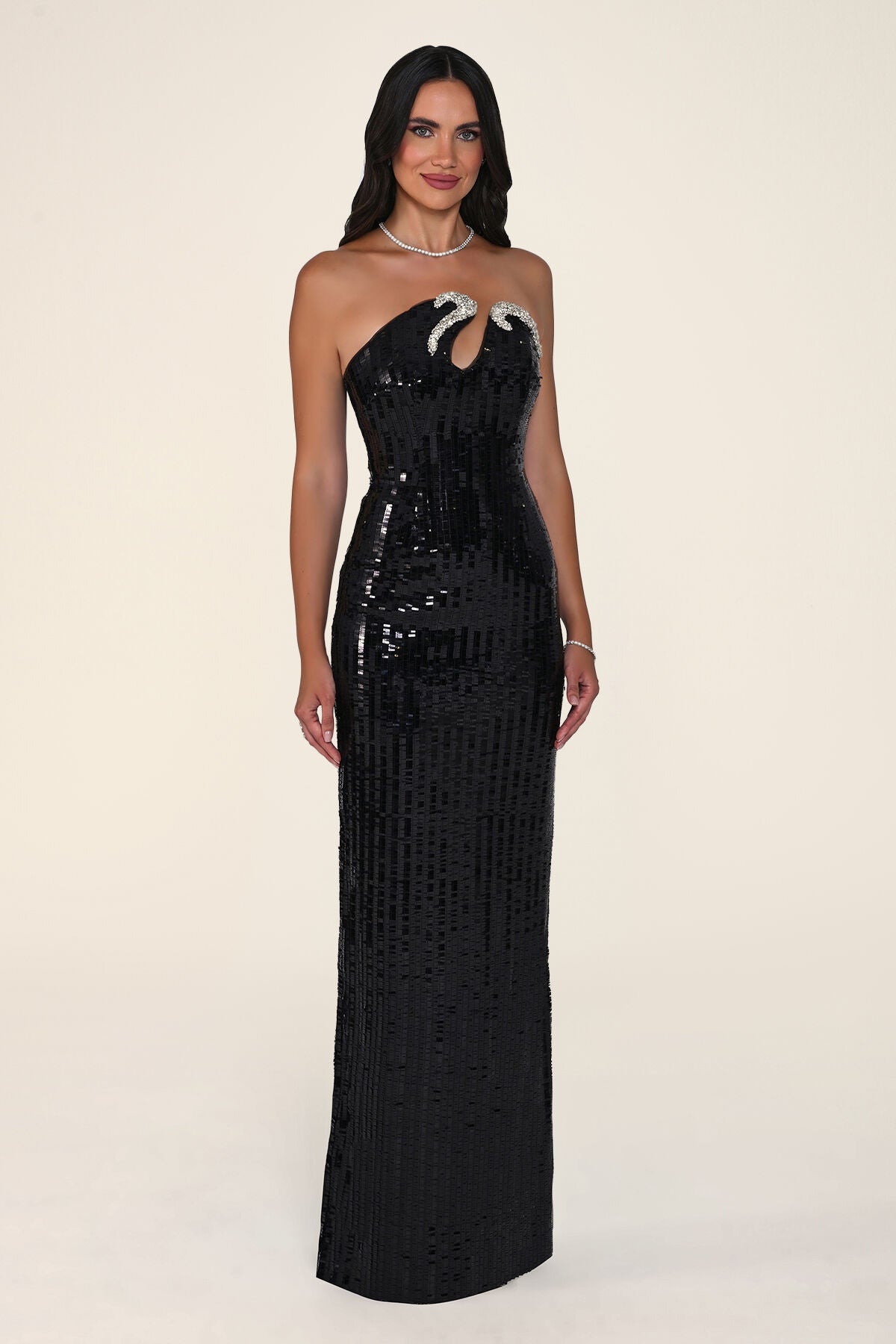Étincelle gown in black, side view